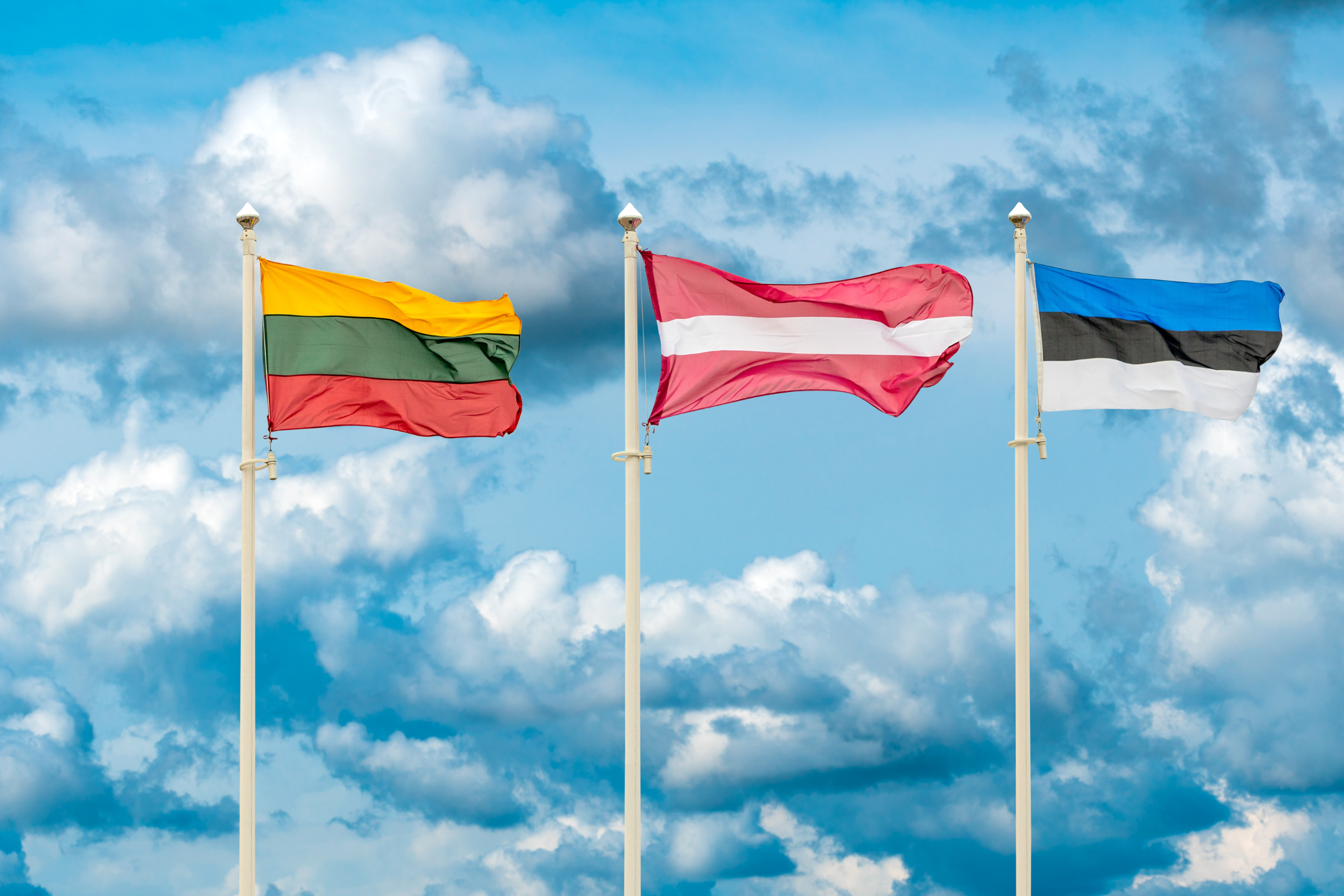Iliustracija. Lietuvos, Latvijos ir Estijos vėliavos. / Illustration. Flags of Lithuania, Latvia and Estonia.